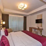 Otel Golden Royal & İstanbul