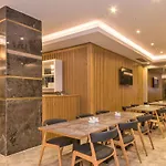 Golden Royal & 4* İstanbul