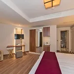 Golden Royal & Otel