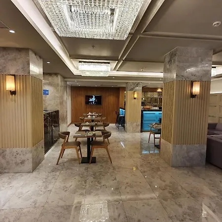 Golden Royal & 4* Isztambul