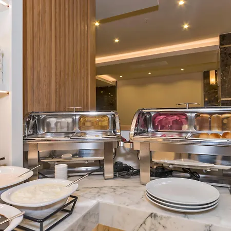 Golden Royal & 4* Istambul