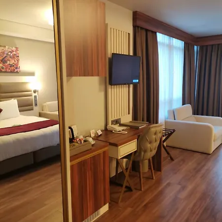 Szálloda Golden Royal &