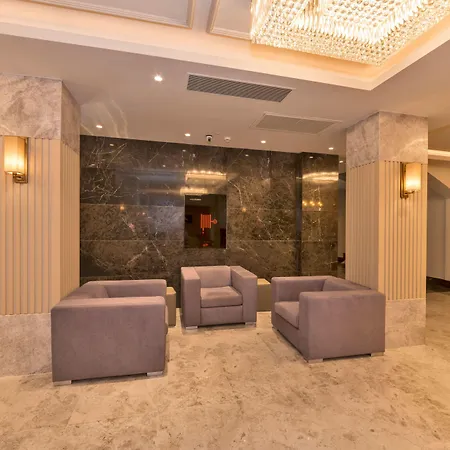 Golden Royal & Hotell 4*