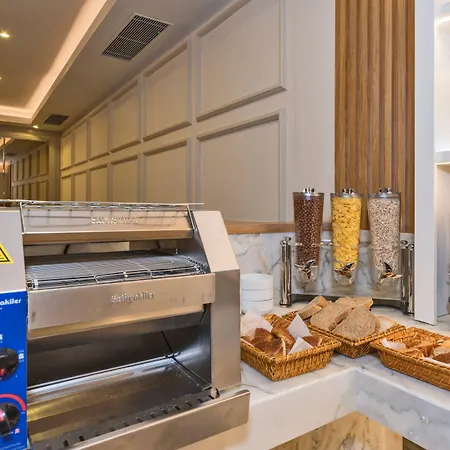 Golden Royal & 4* Isztambul