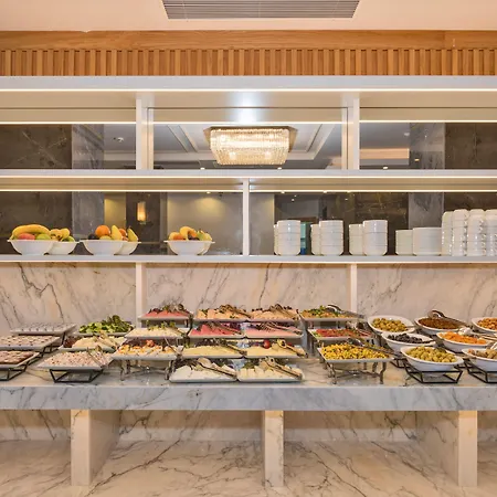 Golden Royal & Isztambul