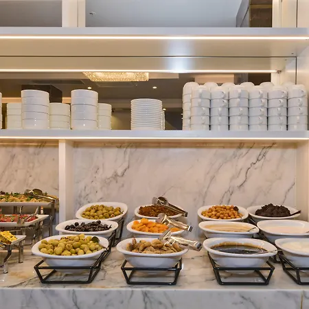 Szálloda Golden Royal & 4*