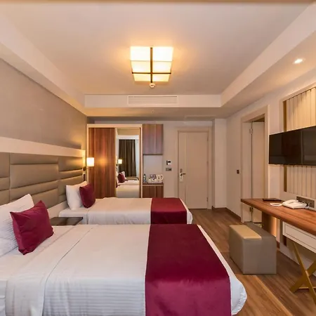 Szálloda Golden Royal &