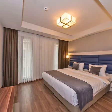 Golden Royal & 4* Isztambul