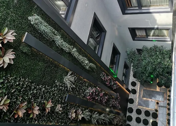 Golden Royal & Hotell