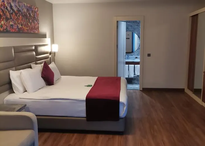 Golden Royal & Hotell 4*