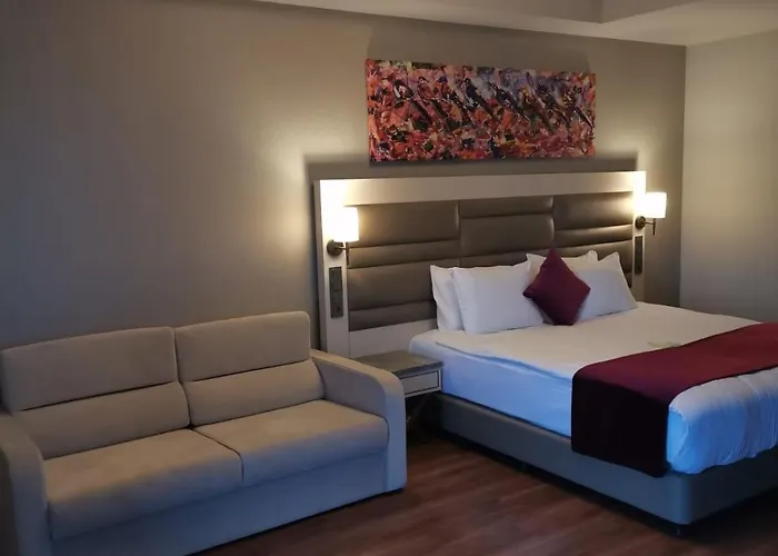 Golden Royal & Hotell