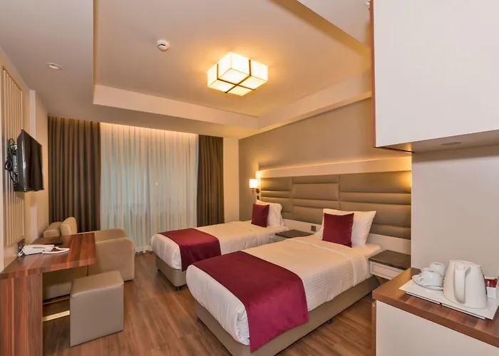 Golden Royal & Hotell