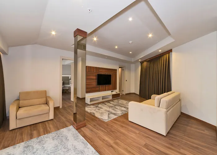 Golden Royal & Istanbul