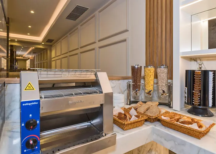 Golden Royal & 4* Istanbul