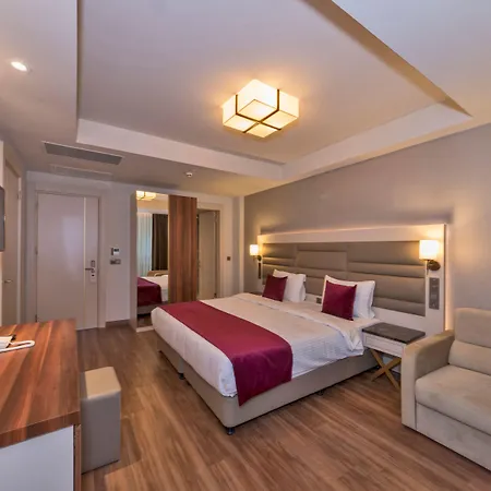 Golden Royal & 4* Istanbul